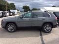 Sting-Gray - Cherokee Latitude Plus 4x4 Photo No. 6