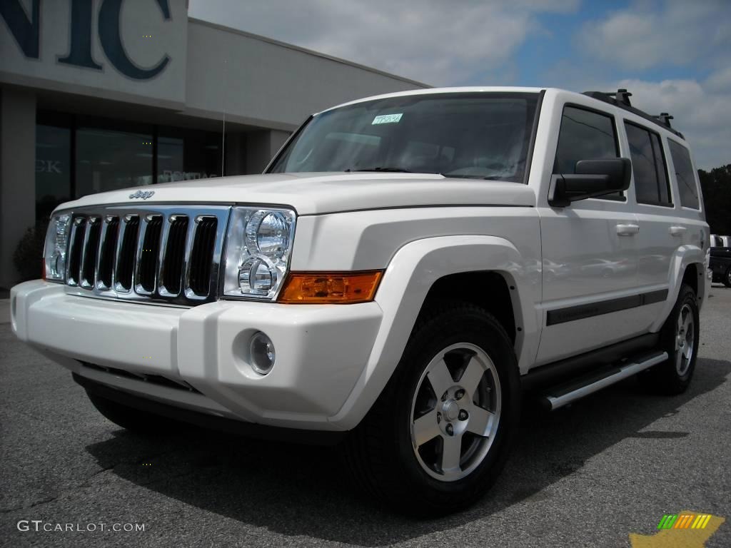 2009 Commander Sport - Stone White / Khaki photo #2