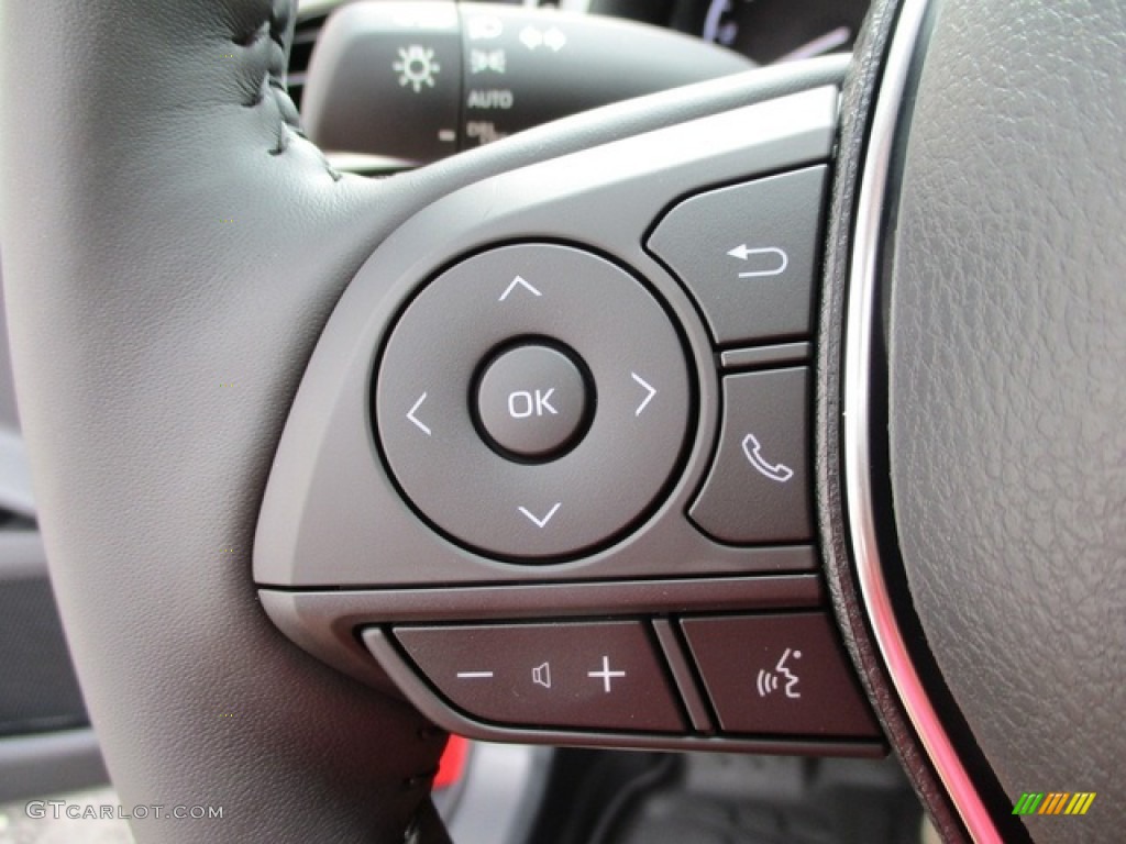2020 Toyota Camry SE Black Steering Wheel Photo #135639262