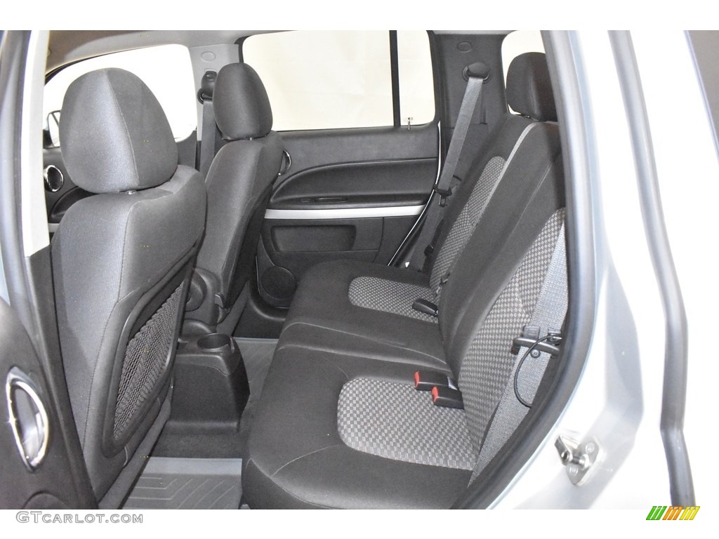 2010 HHR LT - Silver Ice Metallic / Ebony photo #7