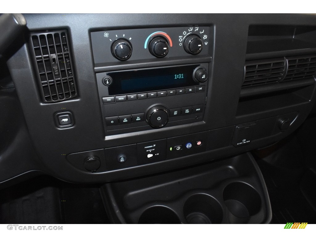 2020 Savana Van 2500 Cargo - Cardinal Red / Neutral photo #11