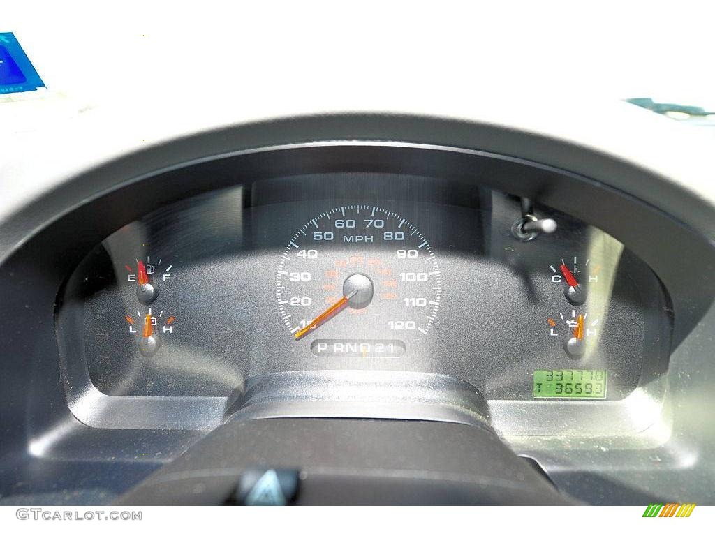 2006 F150 STX Regular Cab - Silver Metallic / Medium Flint photo #18