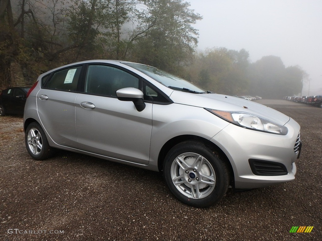 Ingot Silver 2019 Ford Fiesta SE Hatchback Exterior Photo #135651063