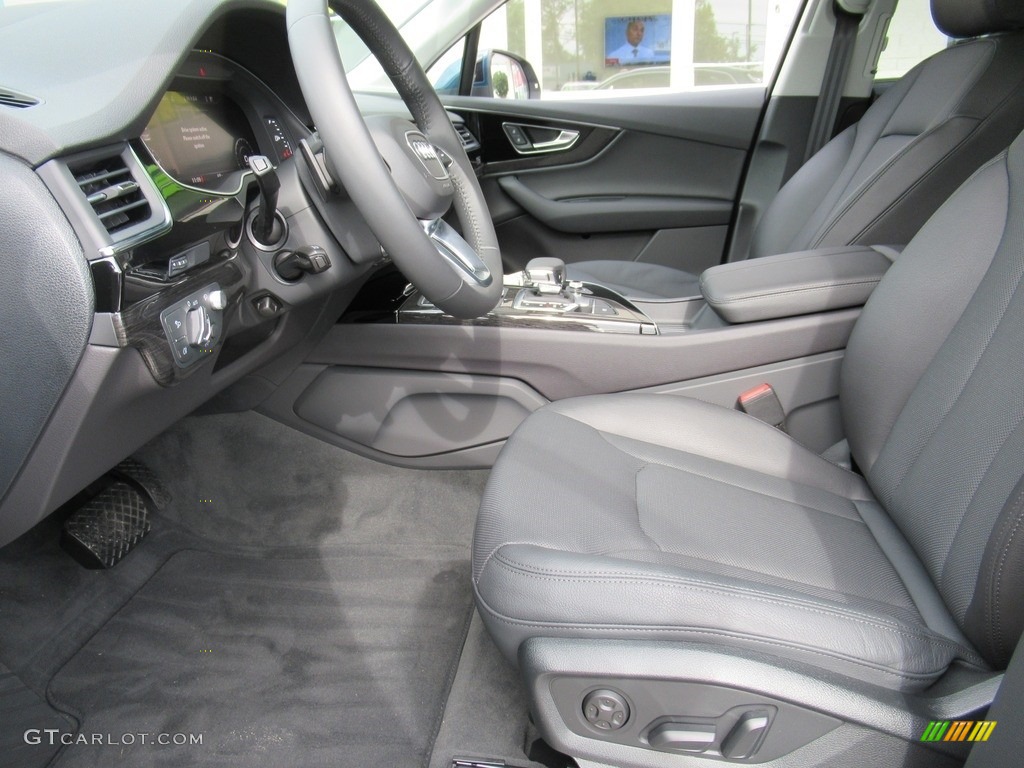 Rock Gray Interior 2019 Audi Q7 55 Prestige quattro Photo #135651325