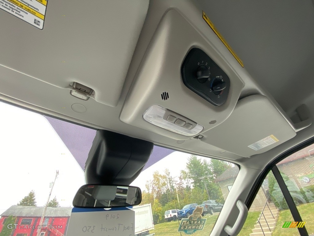 2019 Transit Passenger Wagon XLT 350 MR Long - Oxford White / Pewter photo #28