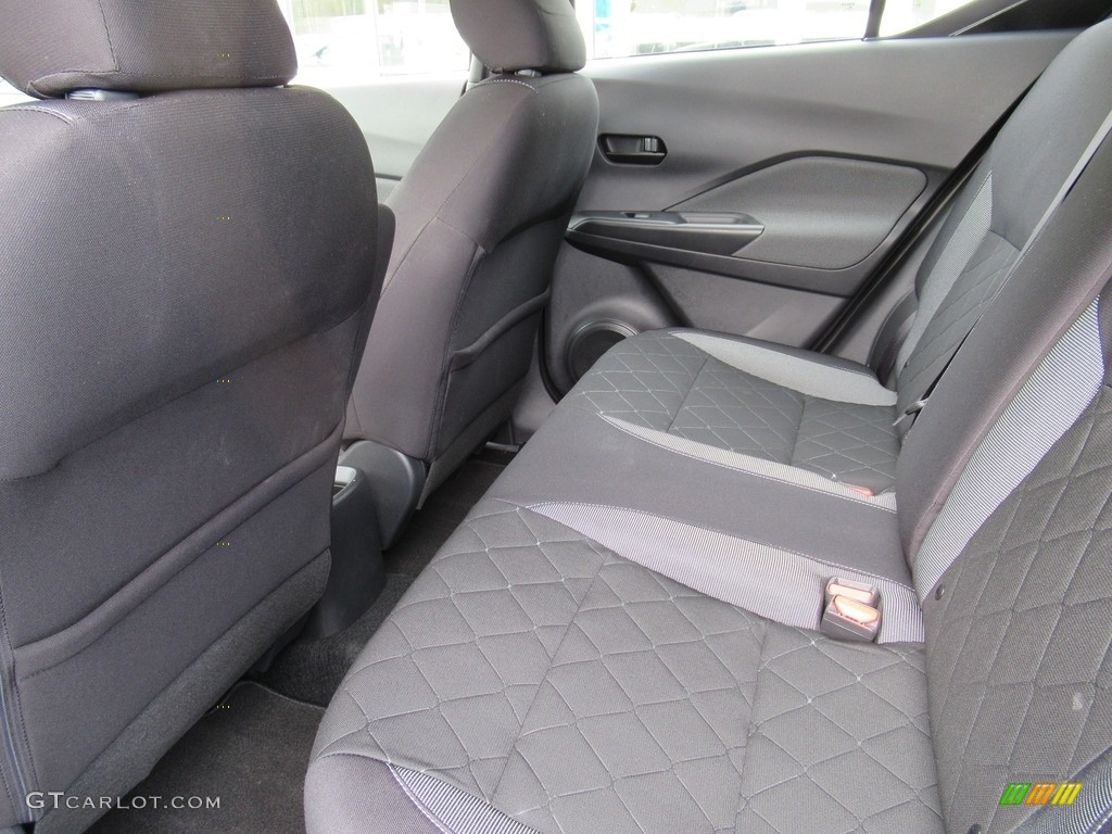 Charcoal Interior 2019 Nissan Kicks S Photo #135651883