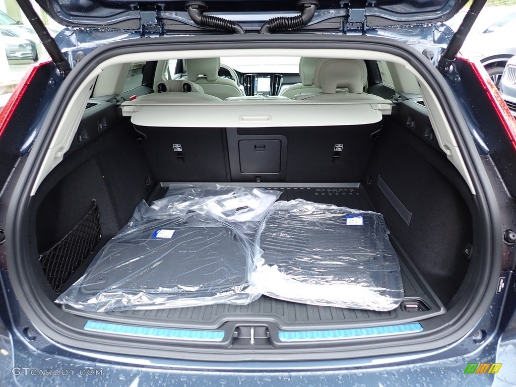 2020 Volvo V60 Cross Country T5 AWD Trunk Photos