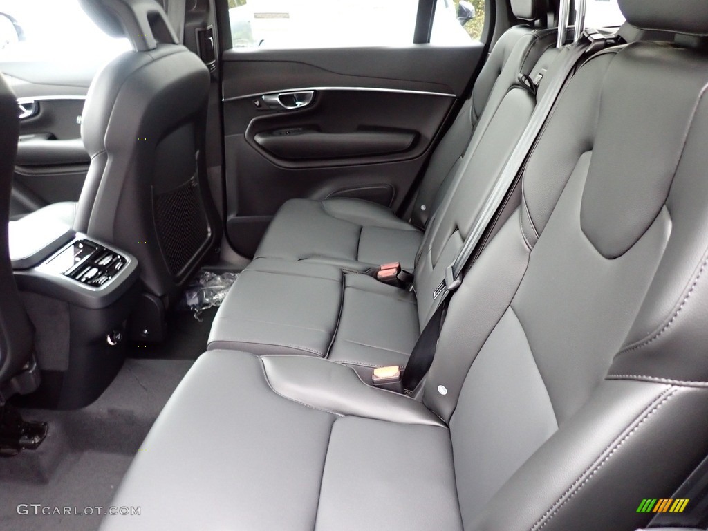 2020 Volvo XC90 T5 AWD Momentum Rear Seat Photo #135659643