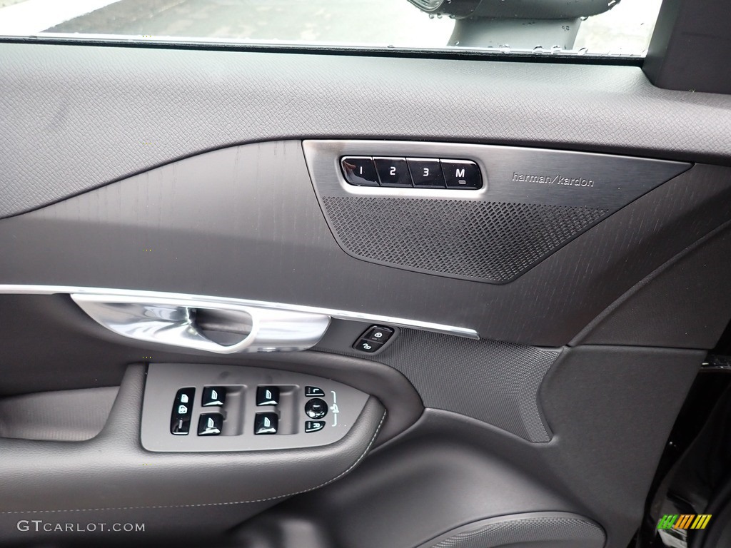 2020 Volvo XC90 T5 AWD Momentum Charcoal Door Panel Photo #135659694