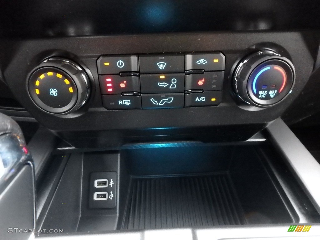 2019 F150 XLT SuperCrew 4x4 - Agate Black / Black photo #19