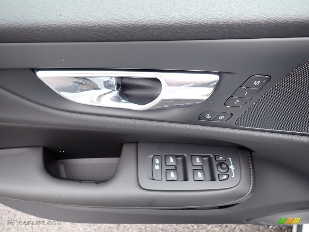 2020 Volvo S60 T5 Momentum Door Panel Photos