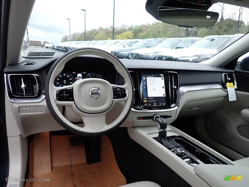 2020 Volvo S60 T6 AWD Momentum Blond Dashboard Photo #135661269