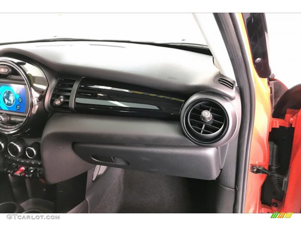 2019 Mini Hardtop Cooper 4 Door Dashboard Photos