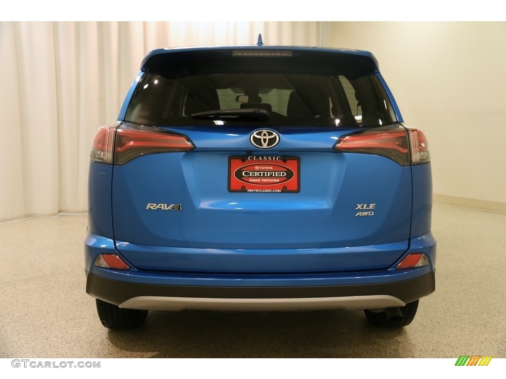2018 RAV4 XLE AWD - Electric Storm Blue / Black photo #17