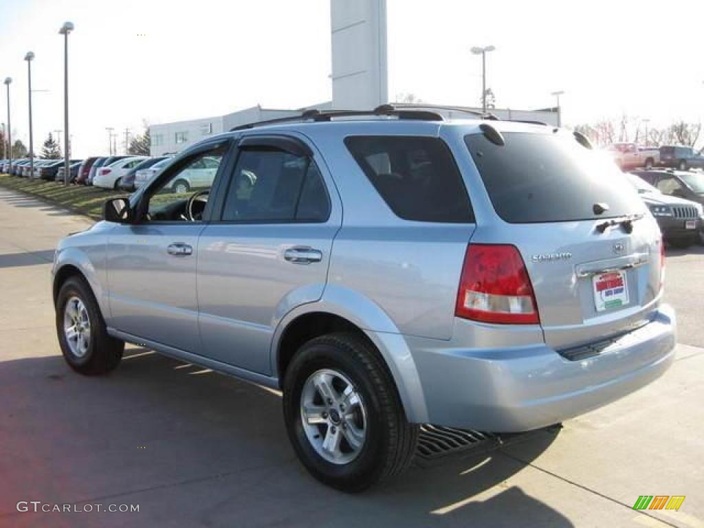 2005 Sorento LX 4WD - Ice Blue Metallic / Gray photo #7