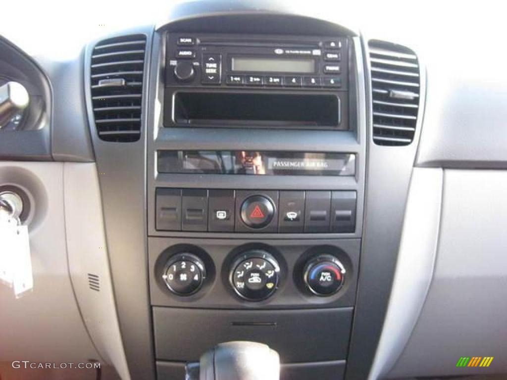 2005 Sorento LX 4WD - Ice Blue Metallic / Gray photo #16