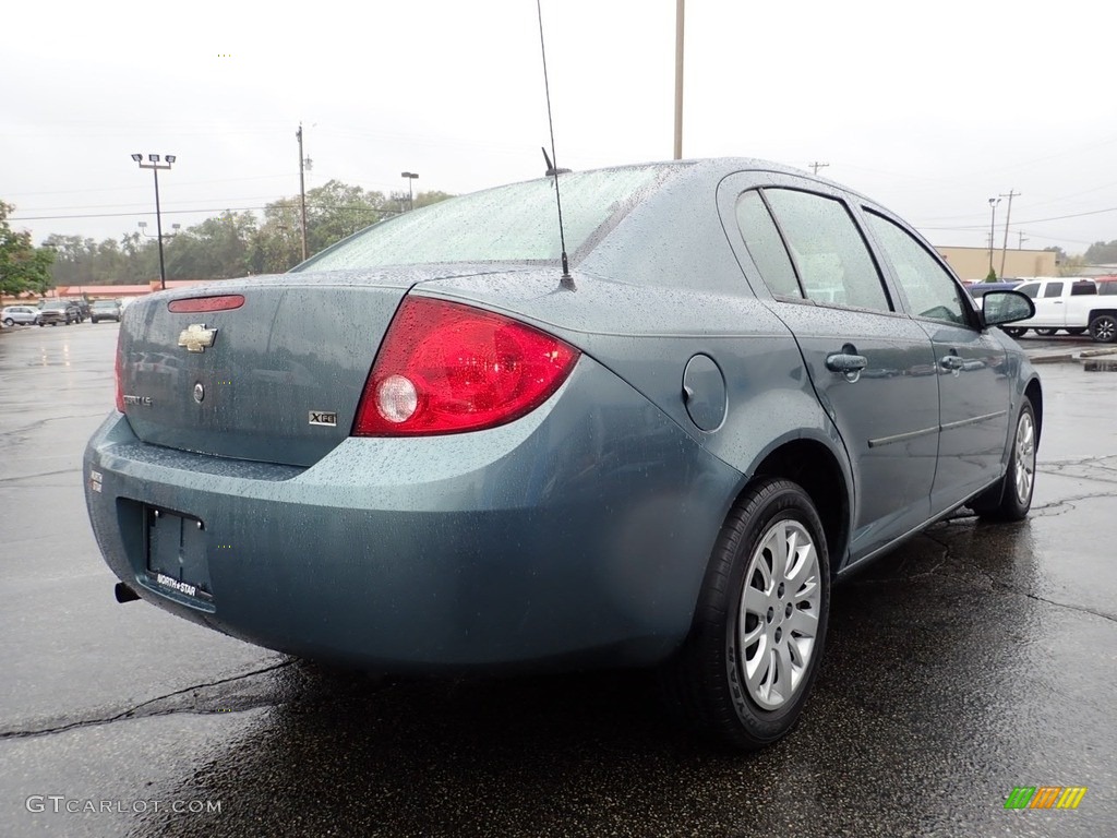 2009 Cobalt LS Sedan - Silver Moss Metallic / Gray photo #7