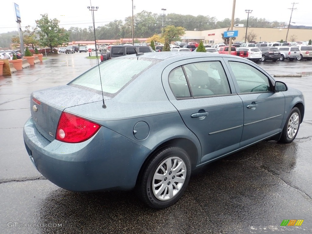2009 Cobalt LS Sedan - Silver Moss Metallic / Gray photo #8
