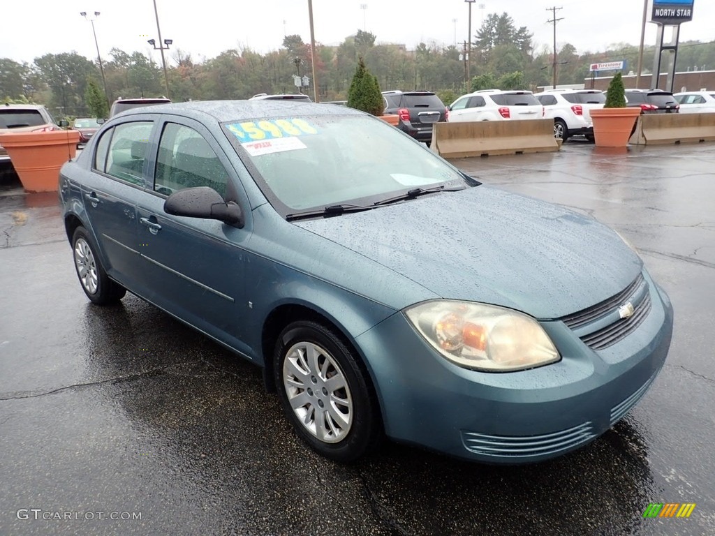 2009 Cobalt LS Sedan - Silver Moss Metallic / Gray photo #10