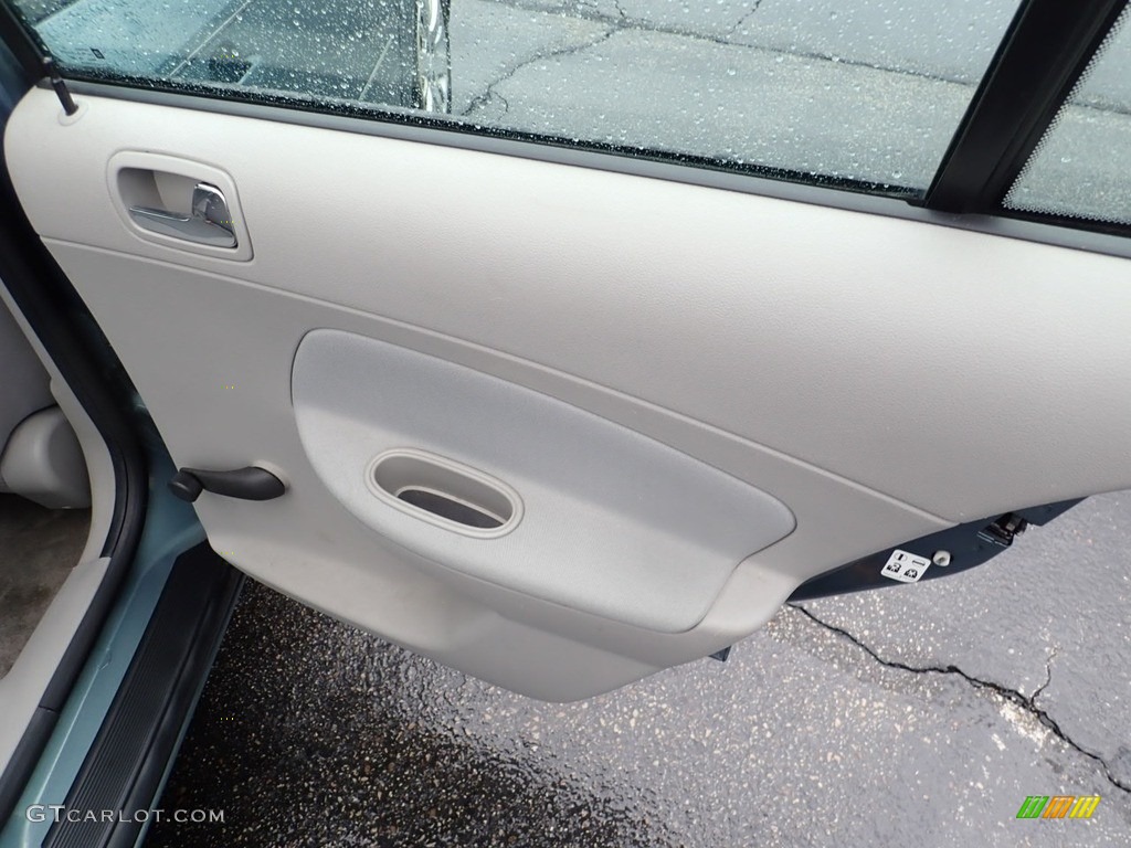 2009 Cobalt LS Sedan - Silver Moss Metallic / Gray photo #18