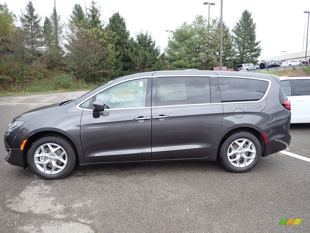 Granite Crystal Metallic 2020 Chrysler Pacifica Touring Exterior Photo #135675192
