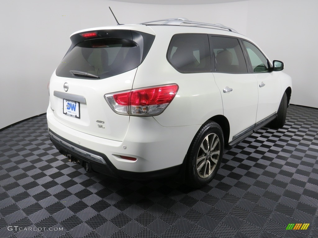 2013 Pathfinder SL 4x4 - Moonlight White / Almond photo #20