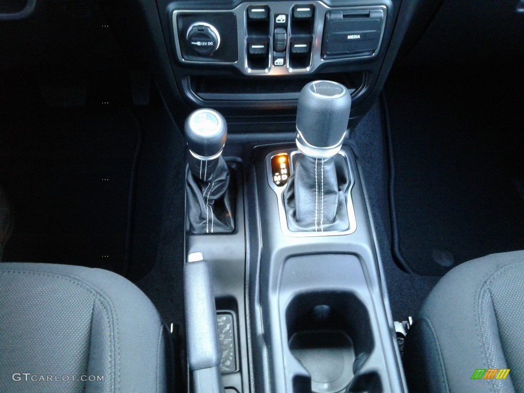 2020 Jeep Gladiator Overland 4x4 8 Speed Automatic Transmission Photo #135680154