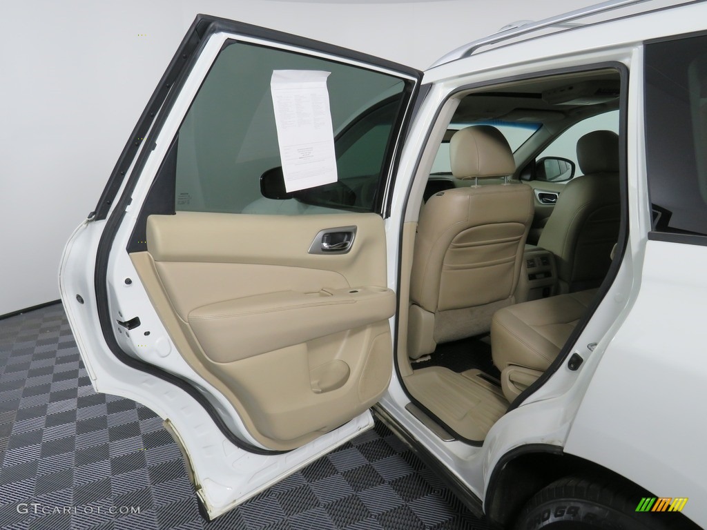 2013 Pathfinder SL 4x4 - Moonlight White / Almond photo #39
