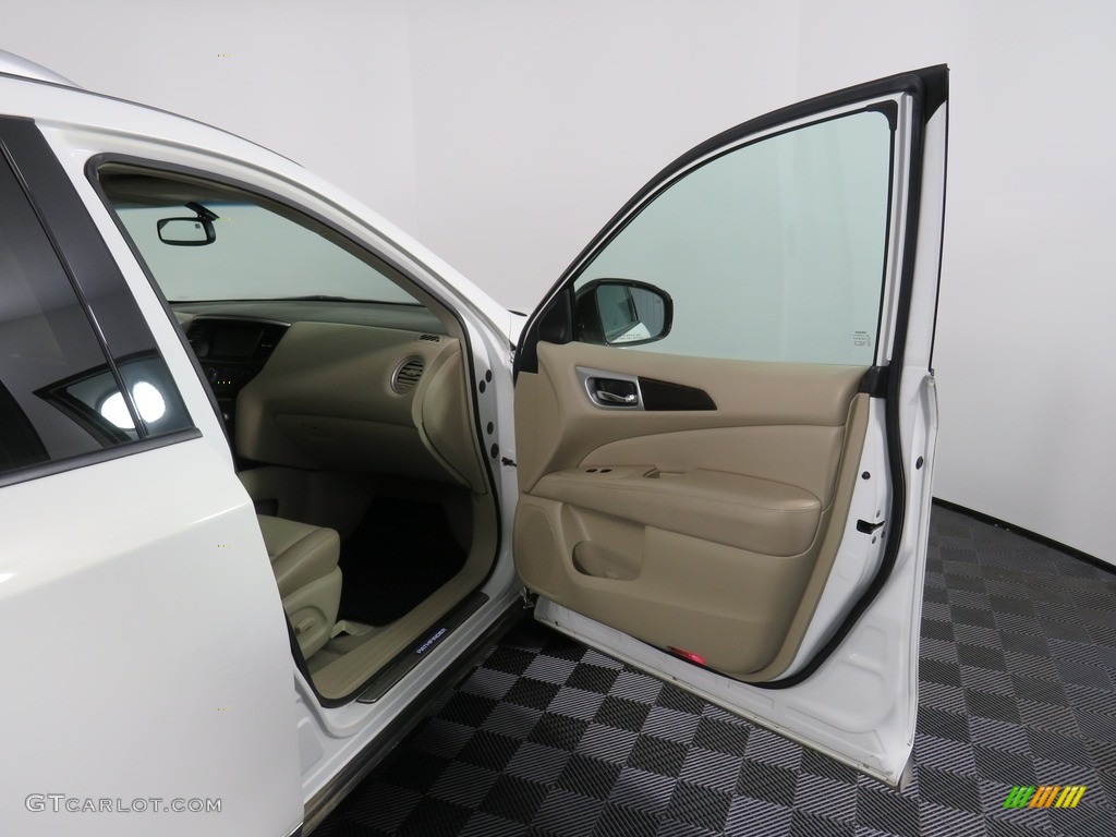 2013 Pathfinder SL 4x4 - Moonlight White / Almond photo #45