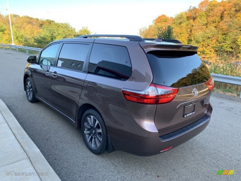 2020 Sienna XLE AWD - Toasted Walnut Pearl / Ash photo #2