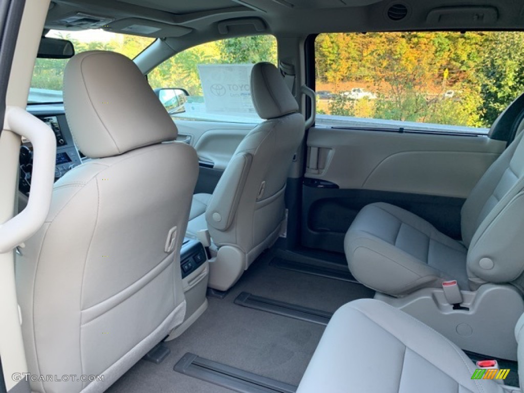 2020 Sienna XLE AWD - Toasted Walnut Pearl / Ash photo #9