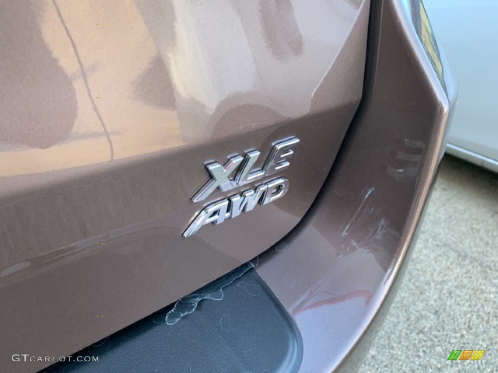 2020 Sienna XLE AWD - Toasted Walnut Pearl / Ash photo #11