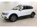 Pure White - Tiguan SE 4MOTION Photo No. 3