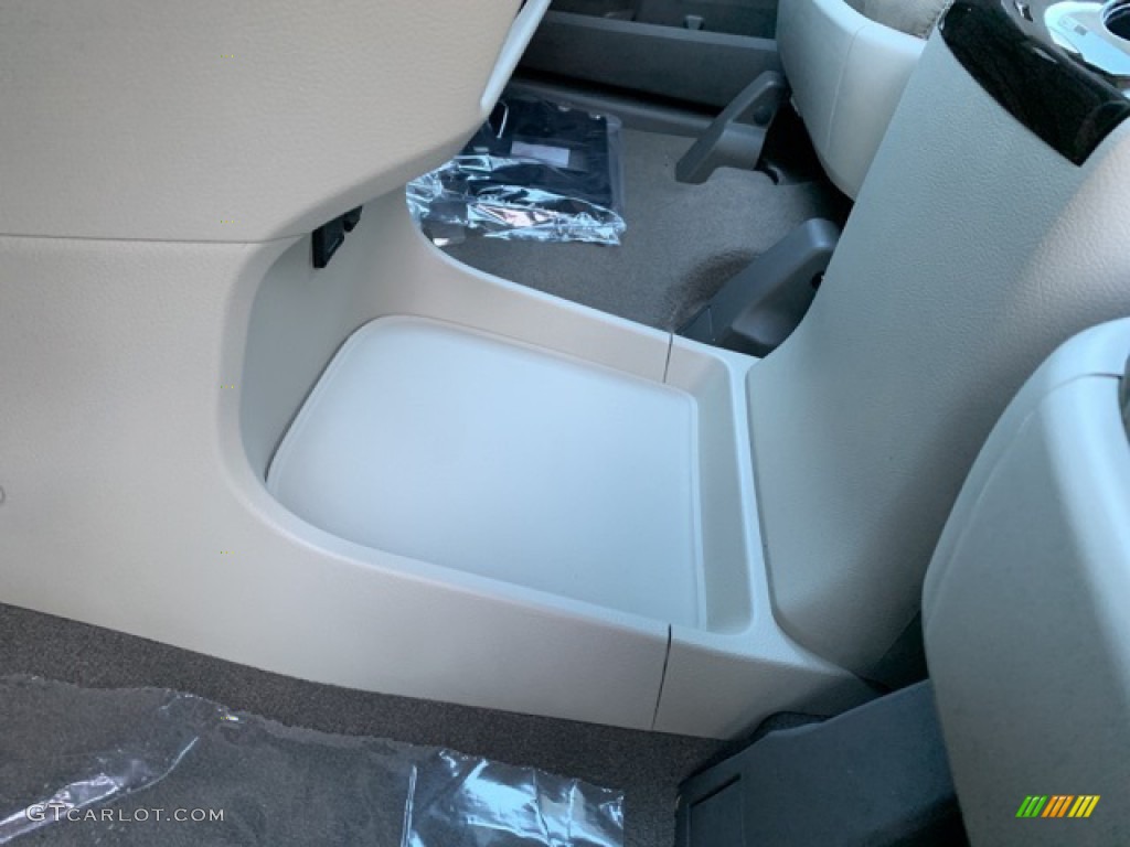 2020 Sienna XLE AWD - Toasted Walnut Pearl / Ash photo #32