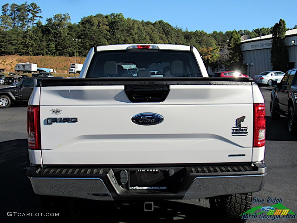 2016 F150 XL SuperCrew 4x4 - Oxford White / Medium Earth Gray photo #4