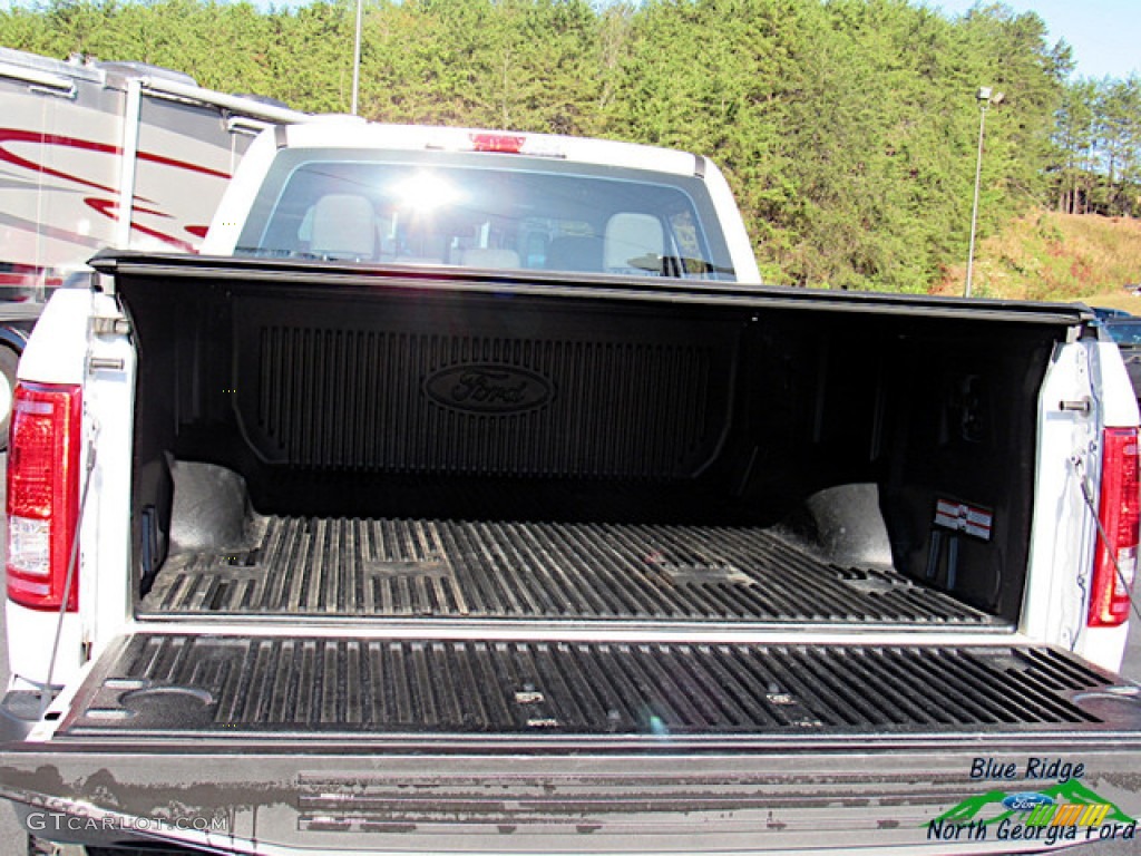 2016 F150 XL SuperCrew 4x4 - Oxford White / Medium Earth Gray photo #13