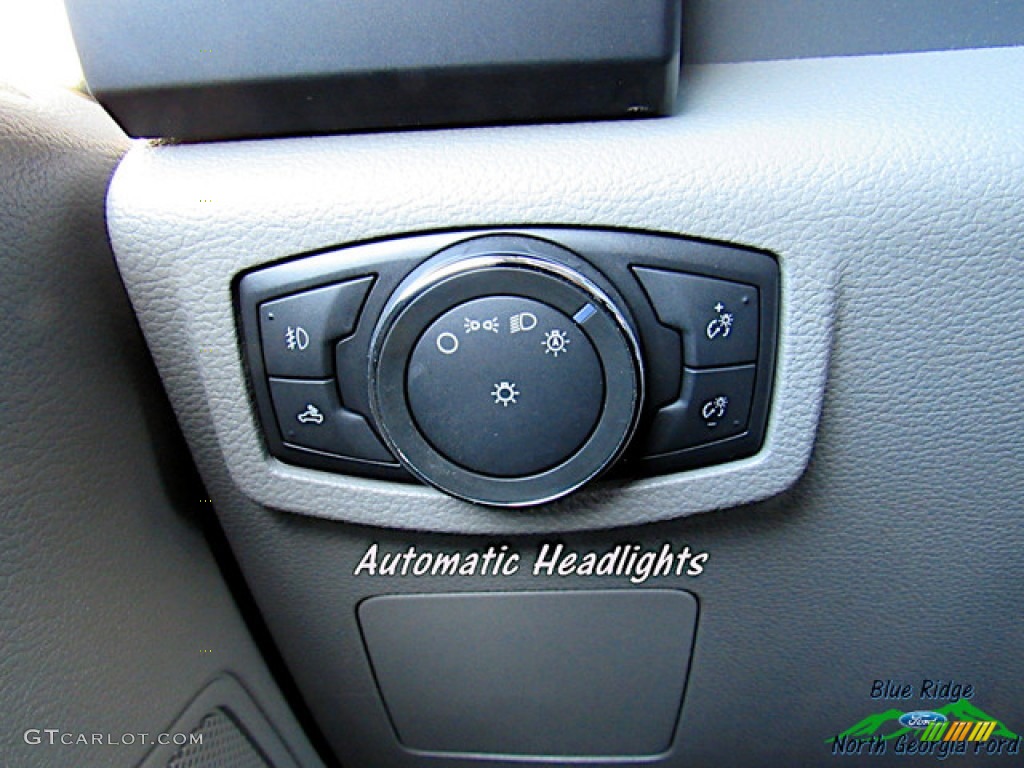 2016 F150 XL SuperCrew 4x4 - Oxford White / Medium Earth Gray photo #21