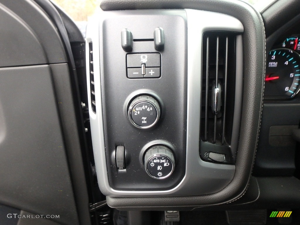 2018 GMC Sierra 1500 SLT Crew Cab 4WD Controls Photo #135685011