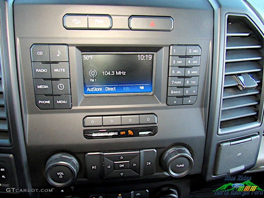 2016 F150 XL SuperCrew 4x4 - Oxford White / Medium Earth Gray photo #29