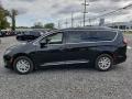 2020 Brilliant Black Crystal Pearl Chrysler Pacifica Touring L  photo #3