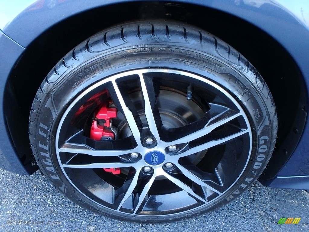 2018 Ford Focus ST Hatch Wheel Photos