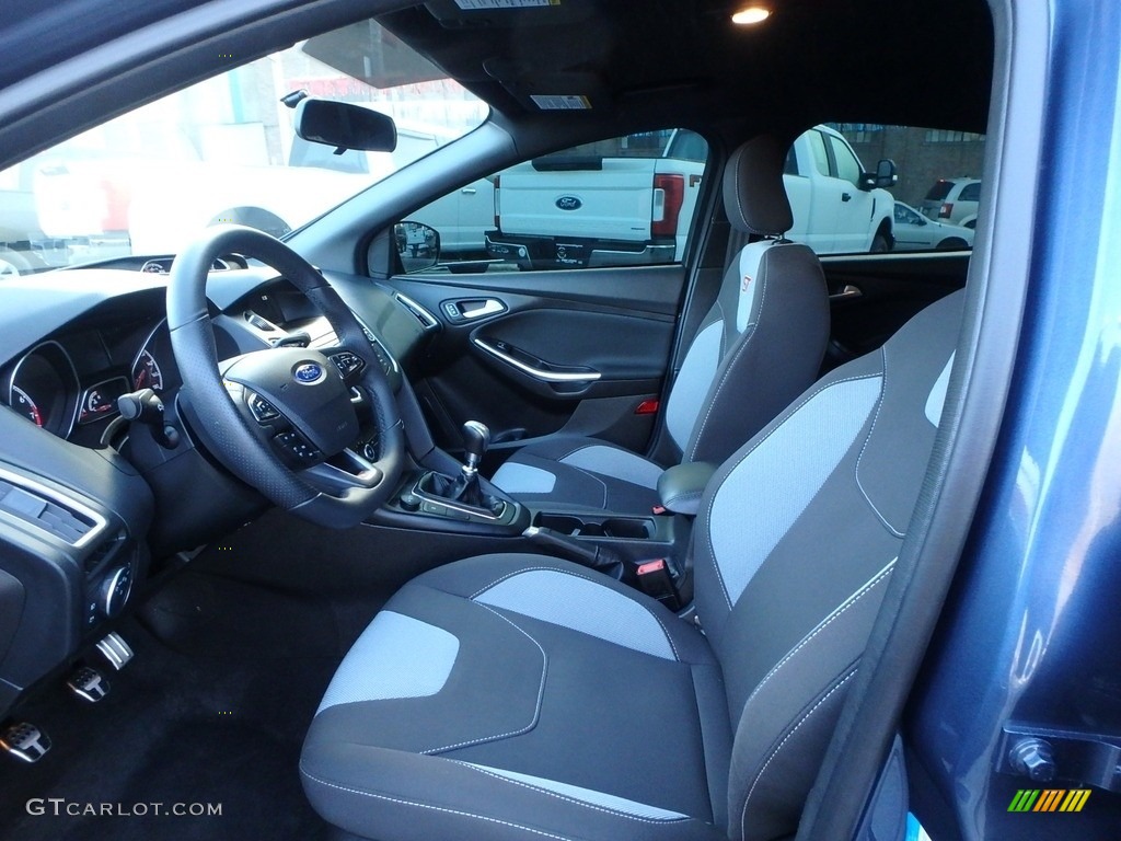 2018 Ford Focus ST Hatch Front Seat Photo #135696698