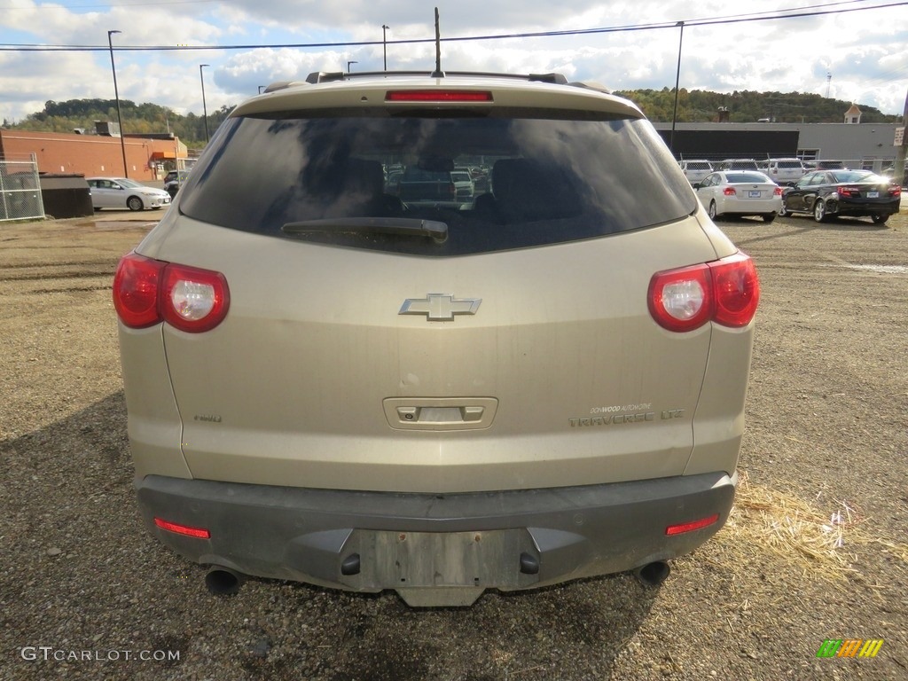 2011 Traverse LTZ AWD - Gold Mist Metallic / Cashmere/Ebony photo #9