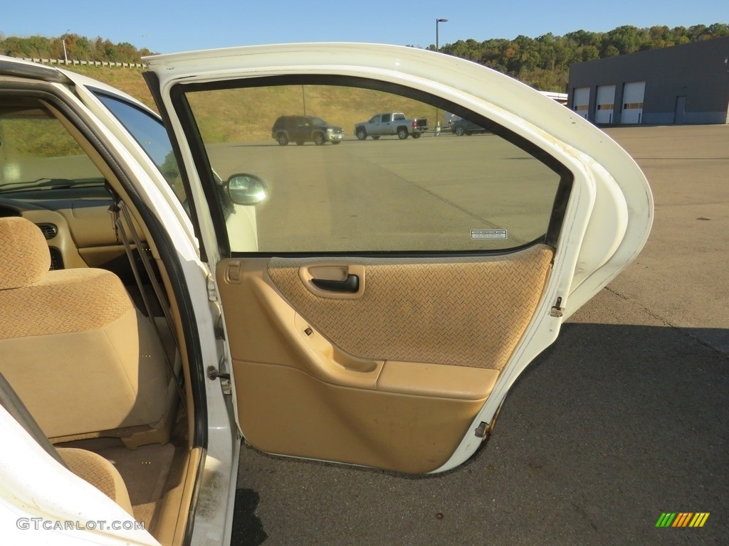 2000 Stratus SE - Black / Silver Fern photo #20