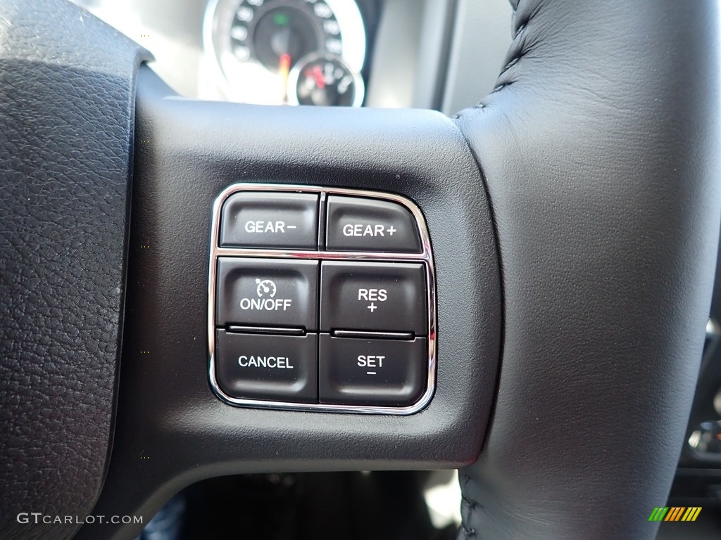 2019 Ram 1500 Classic Warlock Quad Cab 4x4 Black/Diesel Gray Steering Wheel Photo #135702744