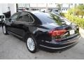 Deep Black Pearl - Passat SE Sedan Photo No. 6