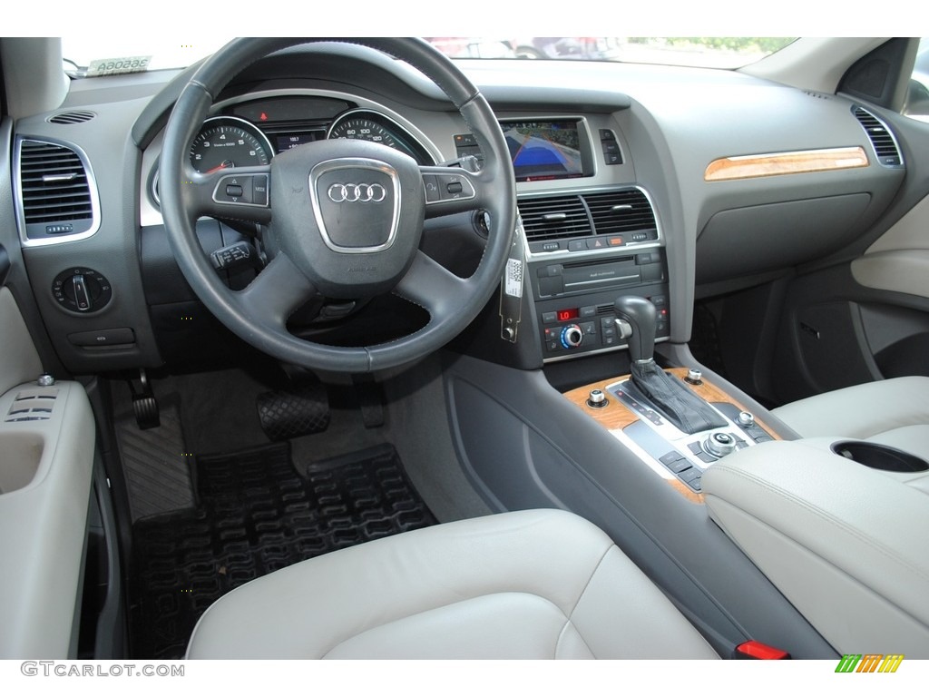 2010 Q7 3.6 Premium Plus quattro - Ice Silver Metallic / Limestone Gray photo #13