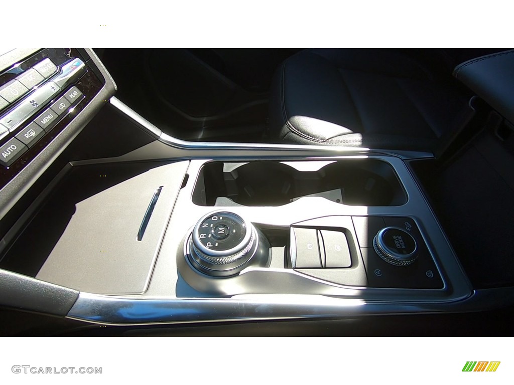 2020 Explorer XLT 4WD - Oxford White / Ebony photo #16