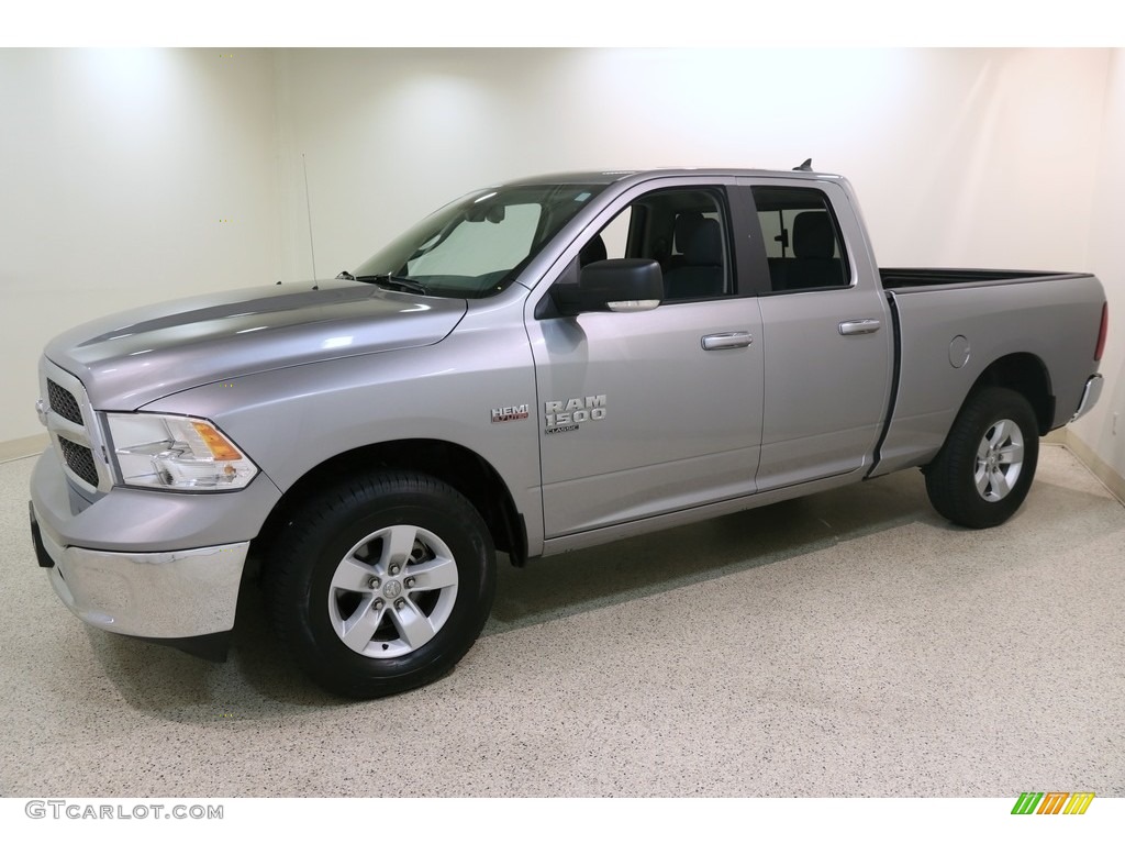 2019 1500 Classic SLT Quad Cab 4x4 - Billett Silver Metallic / Black/Diesel Gray photo #3
