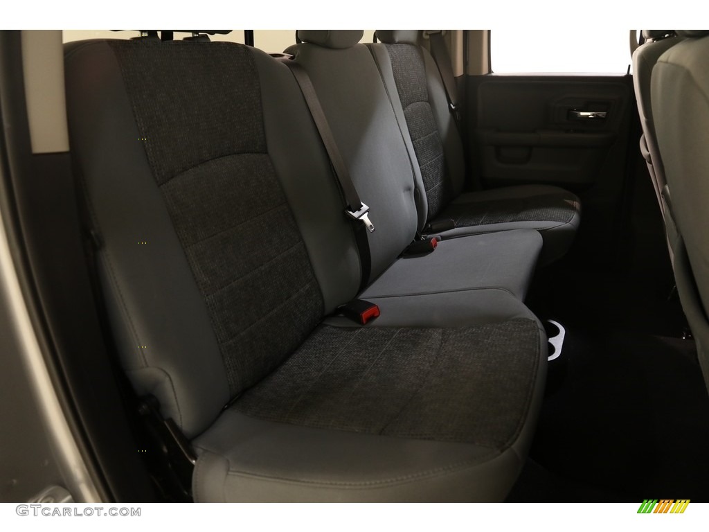 2019 1500 Classic SLT Quad Cab 4x4 - Billett Silver Metallic / Black/Diesel Gray photo #19